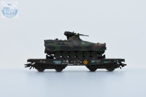 MARKLIN 48746 Pörekocsi nehéz harckocsival 